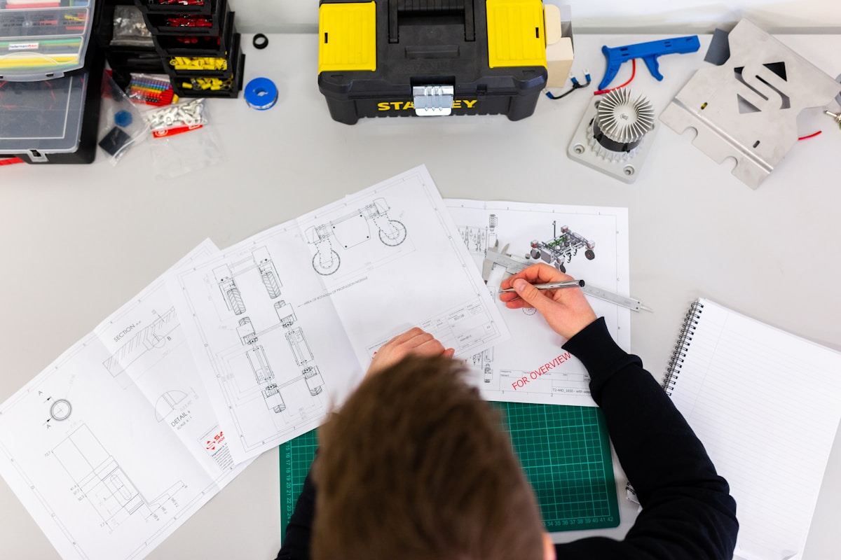 Automated production equipment for electronic component manufacturing